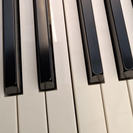 Synthesizer